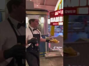 Val's Drive-In: A Classic Gem of American Dining