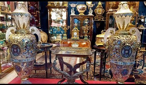 Dud Arnaud Flea Market 