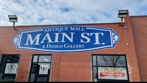 Main St Flea Mall 