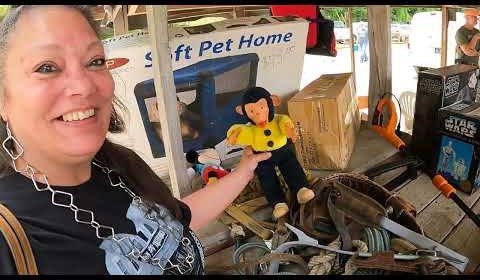 Giles Flea Market 