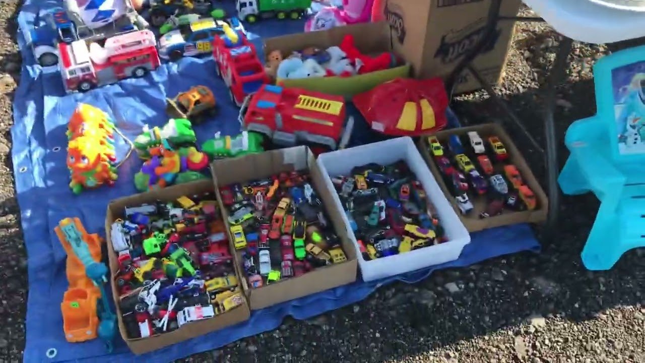 Uncover Hidden Gems at Your Local Outdoor Flea Market Adventure