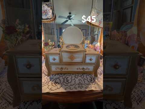 Rose Bowl Flea Market: Haven for Bargain Hunters